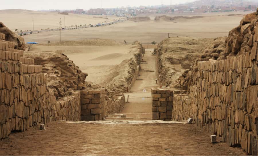 From Lima: Pachacamac Inka Pyramids & The Larco Museum Tour - Guide quality is the main reason to book