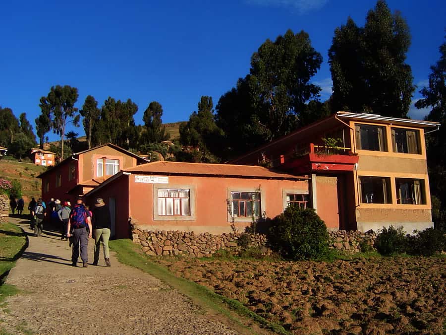 From Puno: Uros, Amantaní & Taquile Islands 2-Day Tour - What the guide adds to the experience
