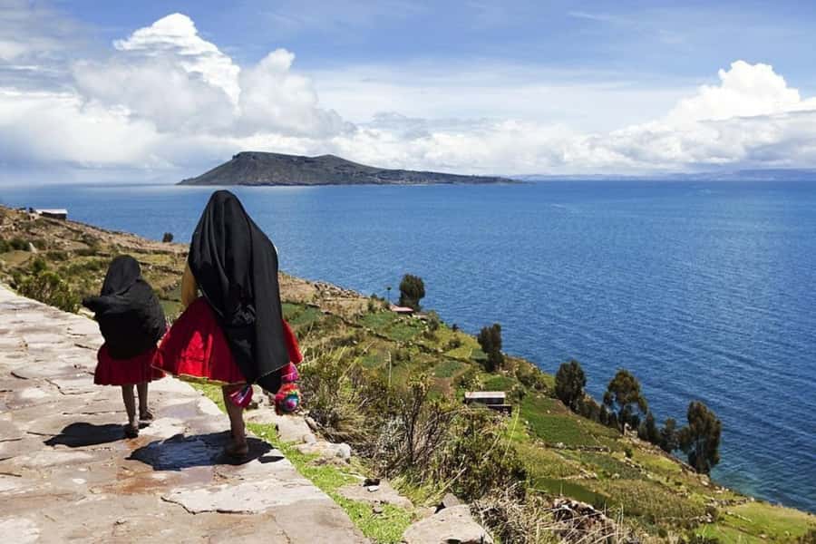 From Puno: Uros and Taquile Islands Full-Day Tour - Why Uros and Taquile work well together