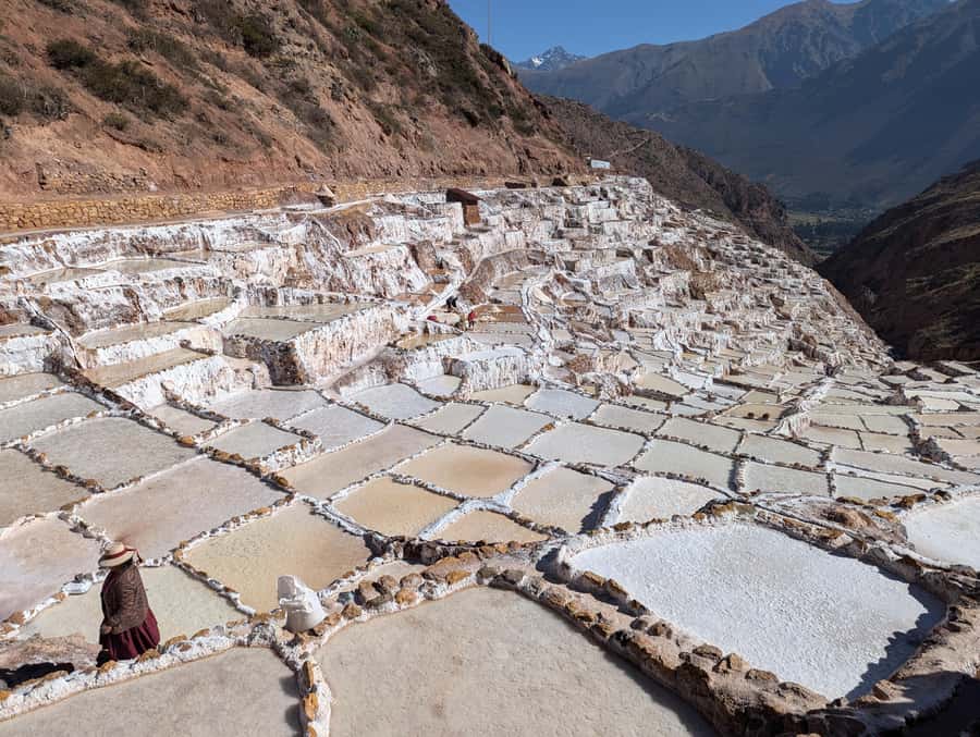 from Urubamba & Ollantaytambo:Sacred Valley Full-Day Private - Maras and lunch: pause before the salt pans
