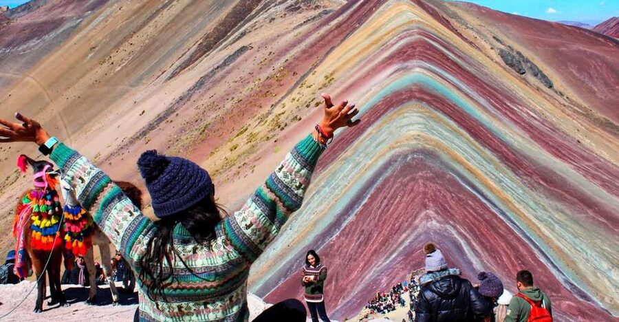 FULL DAY| MOUNTAIN OF COLORS ON HORSEBACK - Is $70 a fair price?