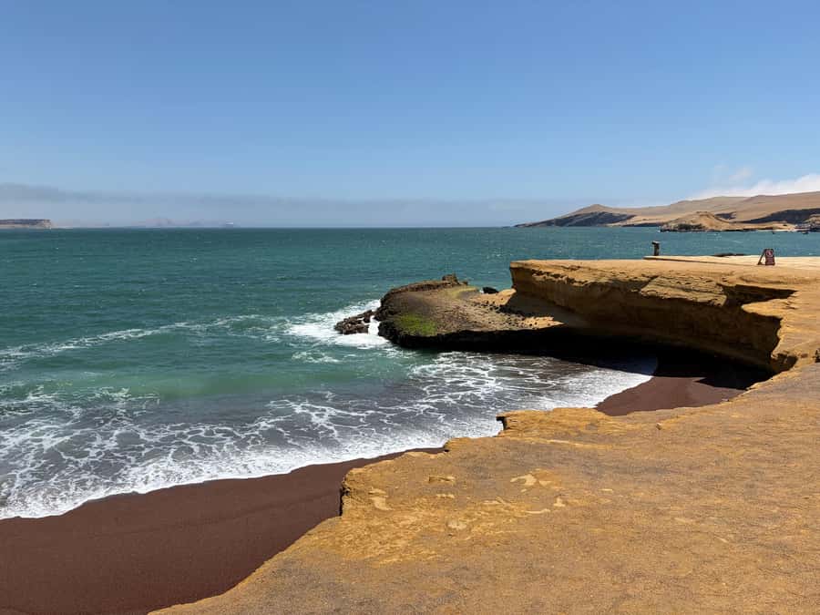 FULL DAY PARACAS - ICA - Tubular rides and sandboarding at Huacachina
