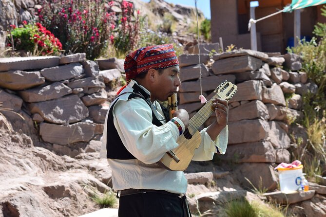 Full-Day Tour of Uros, Taquile and Sillustani from Puno - What the six-hour boat ride feels like