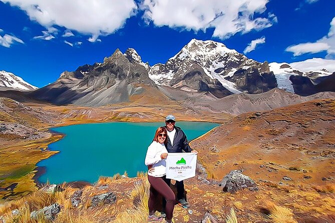 Full-Day Tour to Ausangate 7 Lakes - Walking to the seven lagoons