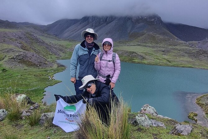 Full-Day Tour to Ausangate 7 Lakes - Lunch, hot springs, and the return to Pacchanta