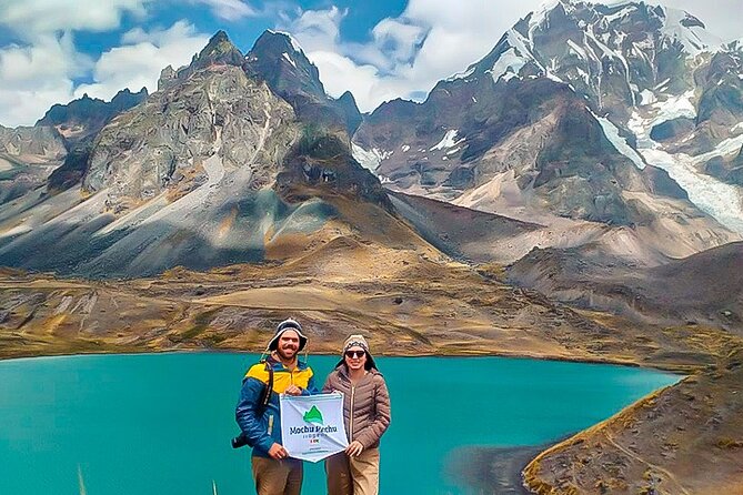 Full-Day Tour to Ausangate 7 Lakes - Breakfast in Pacchanta before the hike