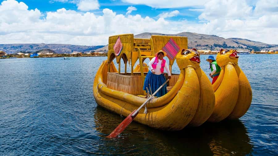 Full Day Tour to Titicaca Lake in Puno: Uros and Amantani - Starting from Puno at 7:15 am