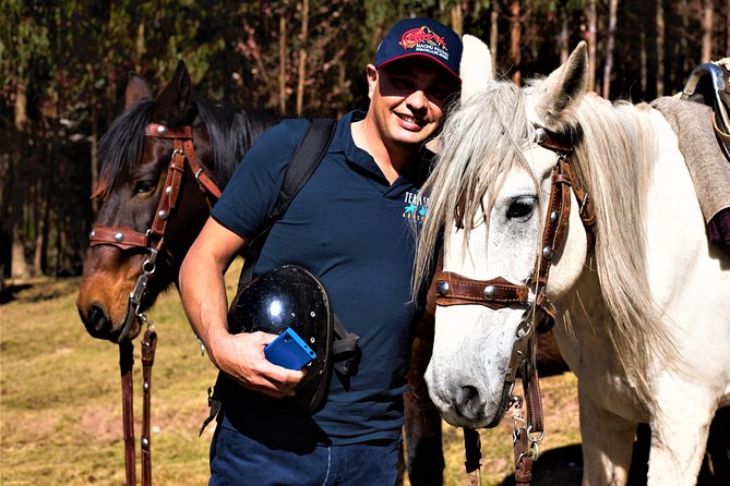 Horse Riding Chacan Mountain And Temple Of The Moon - Starting the ride from Cusco