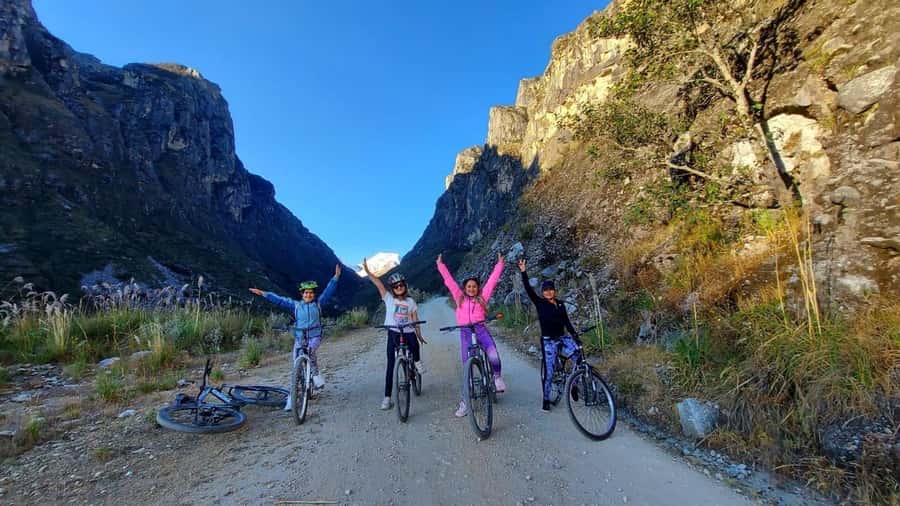 Huaraz: Bike tour | Mountain Biking in the Andes - What this Huaraz bike tour is really like