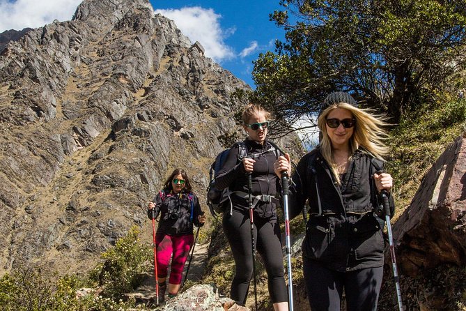 Humantay Lake Day Hike (Small Group or Private) - Breakfast in Mollepata and the road to Soraypampa