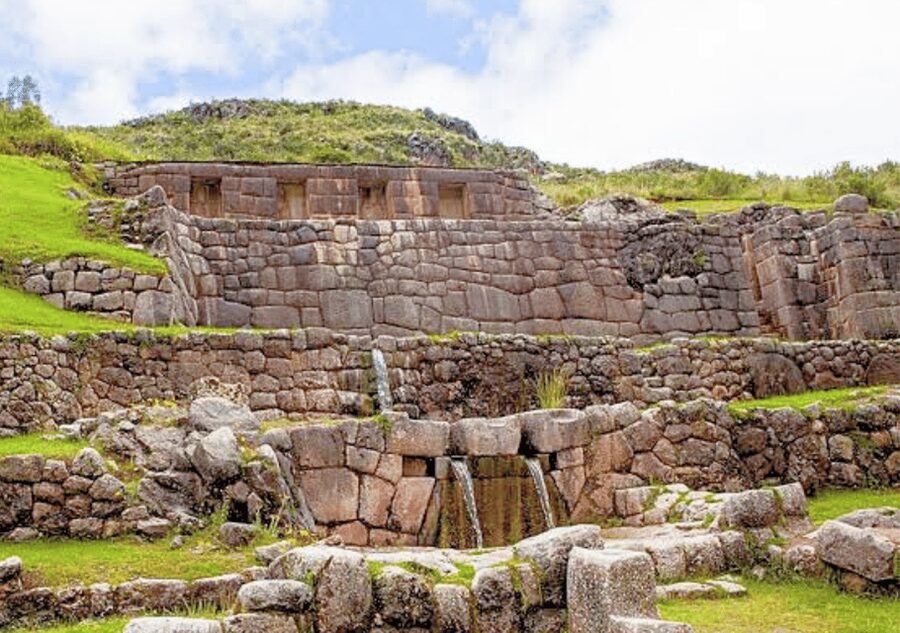 In Cusco: Saqsaywaman, Qenqo, Pukapukara, Tambomachay. - How the guide and language service can shape the day
