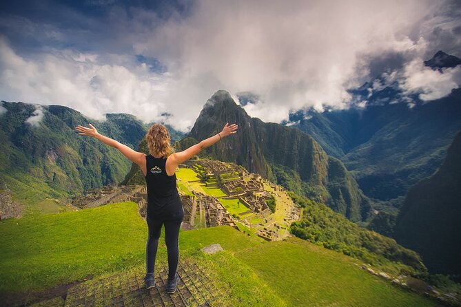 Inca Jungle 4-Day Tour: Full Adventure to Machu Picchu Included - The lodging, food, and group size