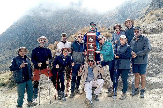 Inca Trail Machu Picchu 4 Days - Day 3: Stone tunnels, baths, and Wiñayhuayna