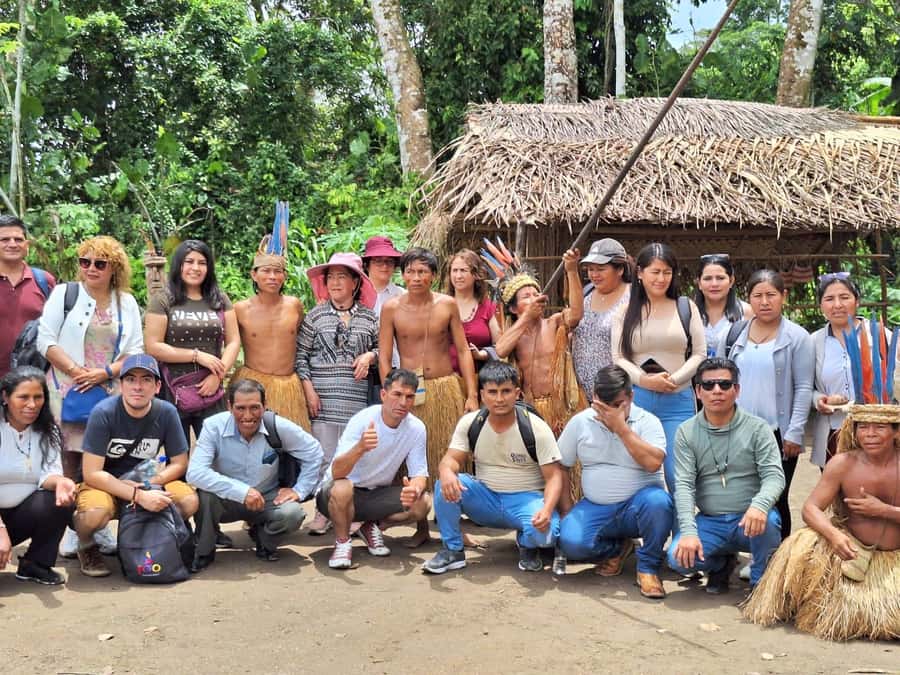 Iquitos: Amazon River Tribes Full-Day Tour with Lunch - Starting in Belén, where Iquitos shows its working side