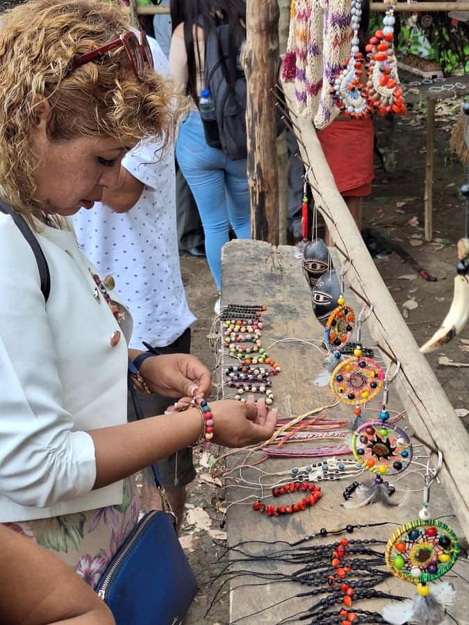 Iquitos: Amazon River Tribes Full-Day Tour with Lunch - Learning about Kukama traditions