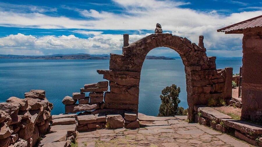 Lake Titicaca 2-Day Tour to Uros, Amantani and Taquile - What to pack for the lake