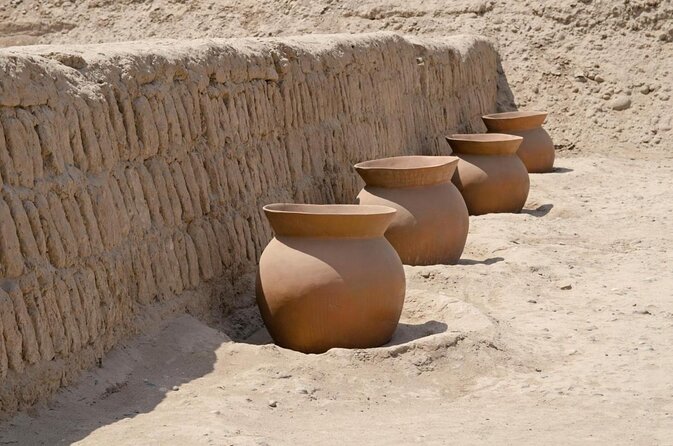 Lima Bike Tour Miraflores - Barranco + Huaca Pucllana! - Starting in Miraflores, with safety first