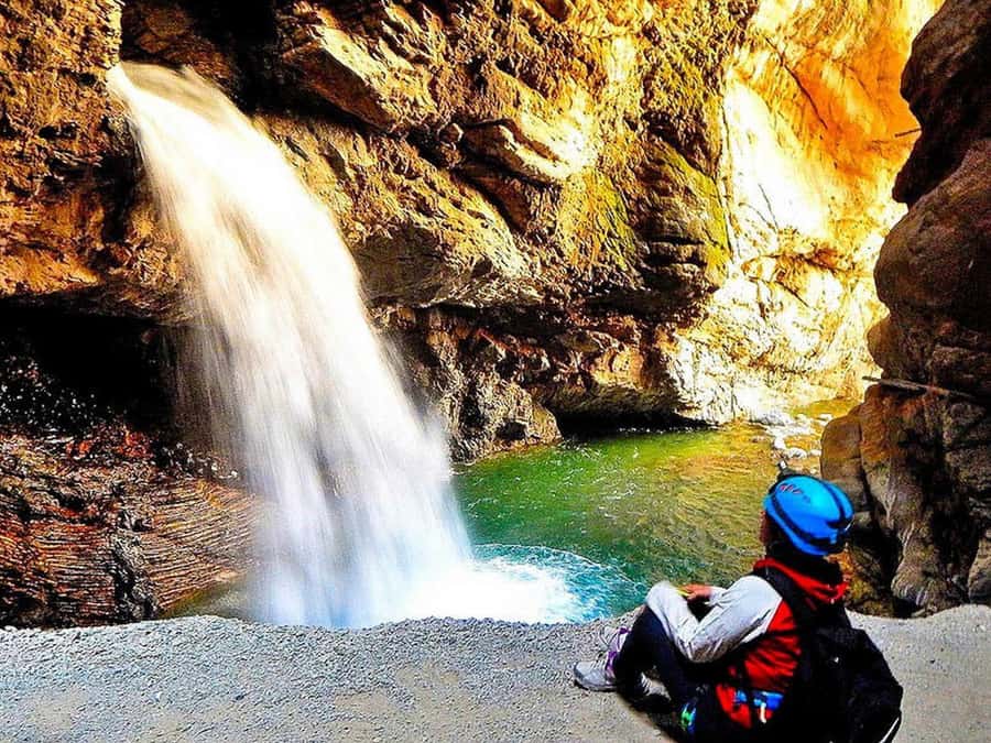 Lima: Cañon de Autisha | Explore the Center of the Earth - Getting equipped at the canyon entrance