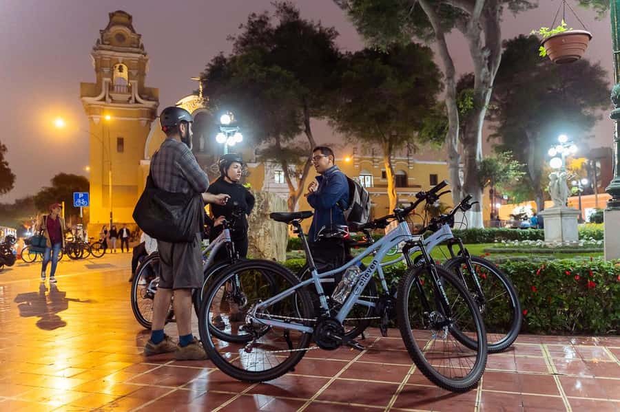 Lima: City biking - Barranco’s art, old streets, and bohemian mood