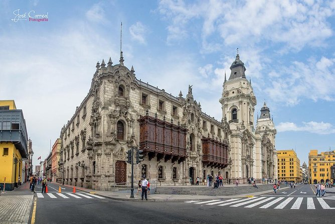 Lima City Tour. Pre-Hispanic, Colonial and Modern Tour. - The historic center: Lima’s best stretch of the tour