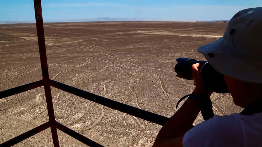 LIMA|| FullDay excursion to the Nazca Lines+Huacachina Oasis - The 1:00 a.m. Pickup and Bus to Ica