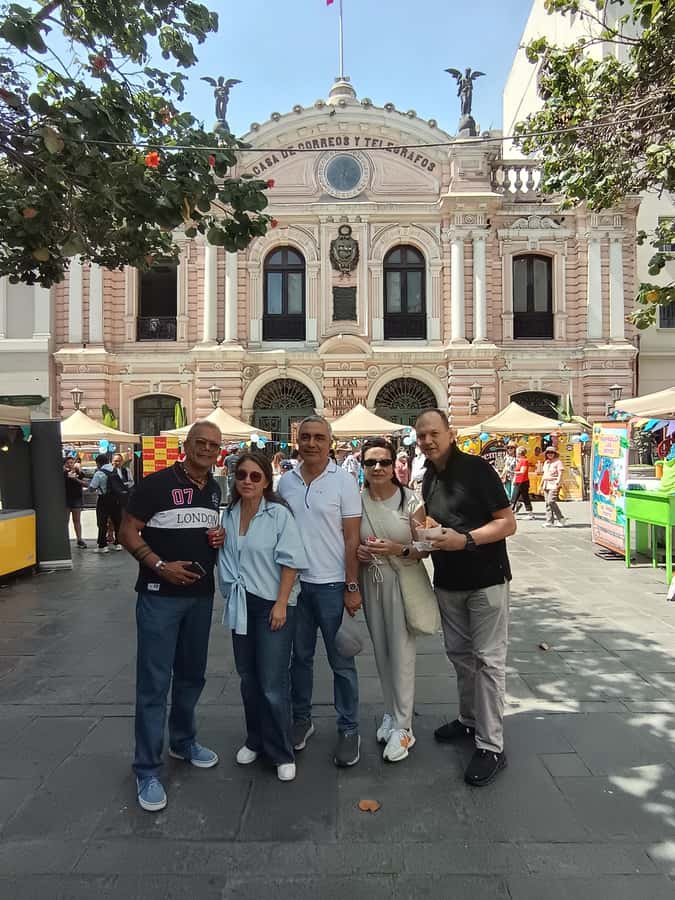 Lima: Historic Center Walking Tour with Pisco Sour Tasting - What Cristian adds to the walk