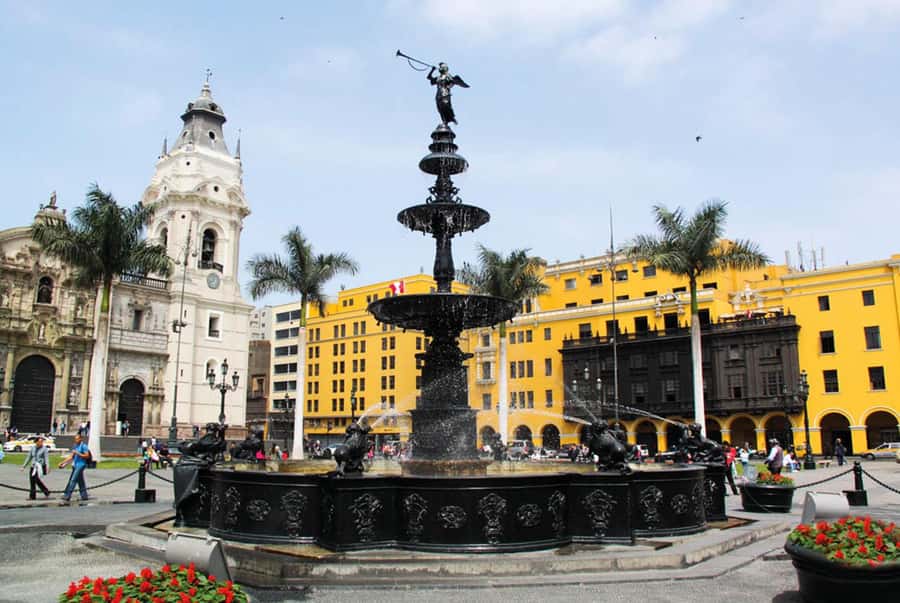 Lima: Historical, Colonial, and Modern City Tour - San Francisco Convent and Catacombs: The Tour’s Strongest Stop