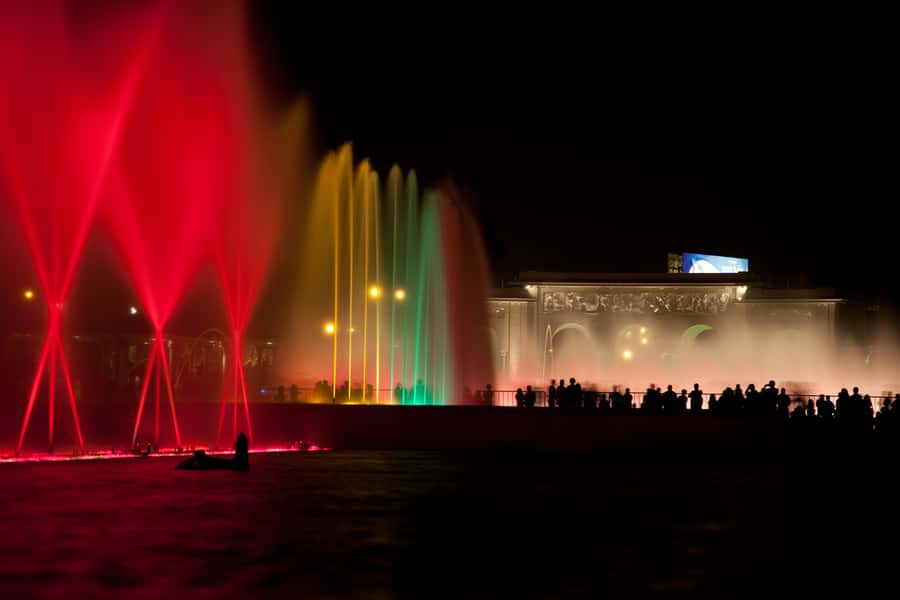 Lima: Magic Water Circuit with Dinner - Hotel pickup in Miraflores or San Isidro