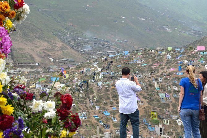 Lima Off the Beaten Path: Local Communities and Cultural Immersion - Guides, transport, and the day’s pace