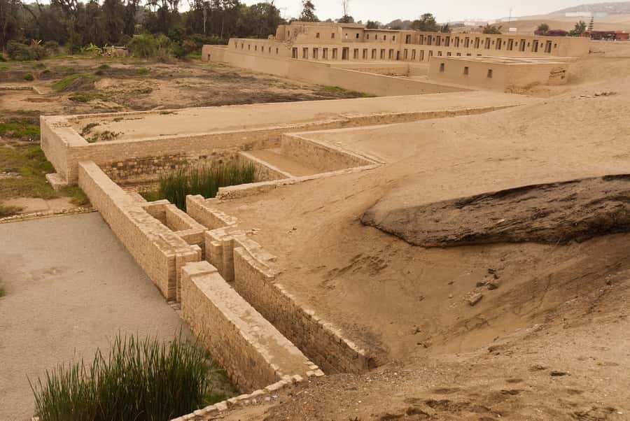 Lima: Pachacamac Ruins & Barranco Half-Day Guided Tour - Guide quality and group size