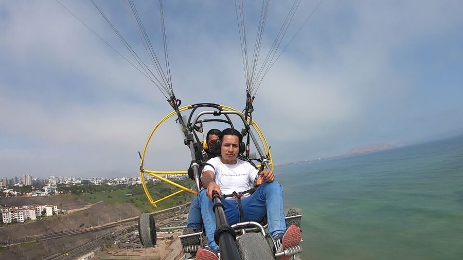 Lima: Paragliding Flight Over Costa Verde Districts - How Long Are You Really in the Air?
