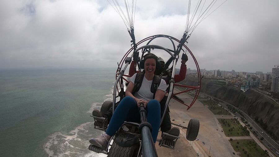Lima: Paragliding Flight Over Costa Verde Districts - Starting at the Magdalena del Mar Esplanade