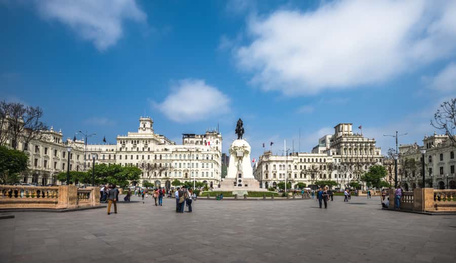Lima: Private Classic City Tour - Entering Lima’s historic center