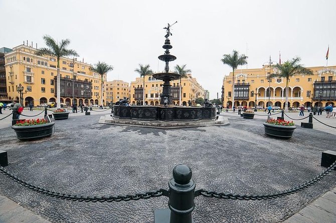 Lima's Vibrant Heritage: Exploring the City's Landmarks Half-day - Santo Domingo Convent and Lima’s religious story