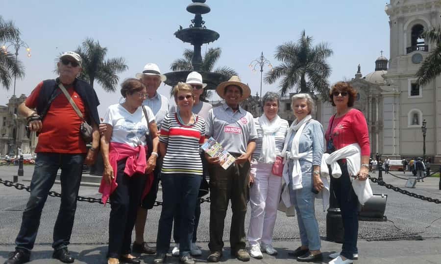 Lima: Shore excursion from the Port of Callao for Cruises - A proper lunch break near Plaza de Armas