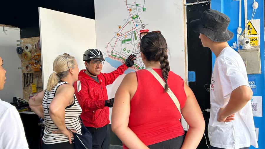 Lima: Sightseeing Bike Tour with Food and Drink Tastings - Miraflores and the Malecón’s Famous Views