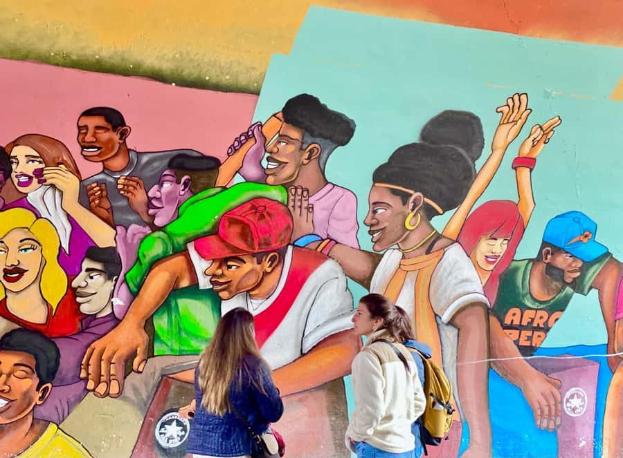 Lima: Tour in Miraflores, San Isidro, Barranco & Chorrillos - Barranco murals and the city’s creative side