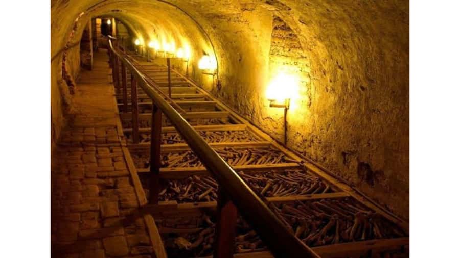 LIMA WALKING TOUR CATACOMBS FROM MIRAFLORES, HISTORICAL CENTER, WINES+BUS - Plaza San Martín begins the historical walk