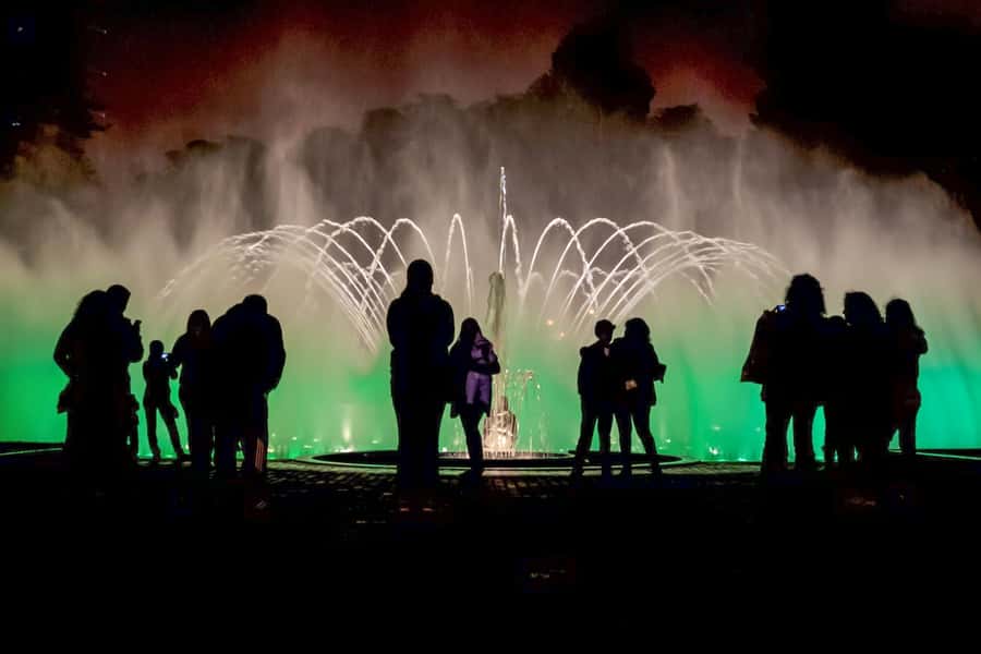 Lima: Water Magic Circuit, Downtown and Catacombs Night Tour - Key points at a glance