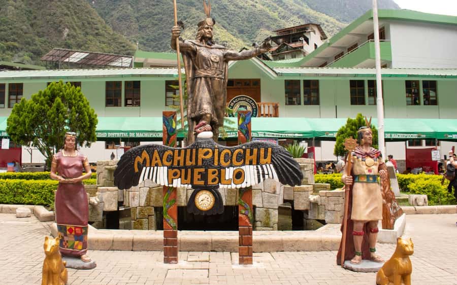 Machu Picchu: 1-day tour by Vistadome Observatory train - The 16:22 Return Train and Transfer to Cusco
