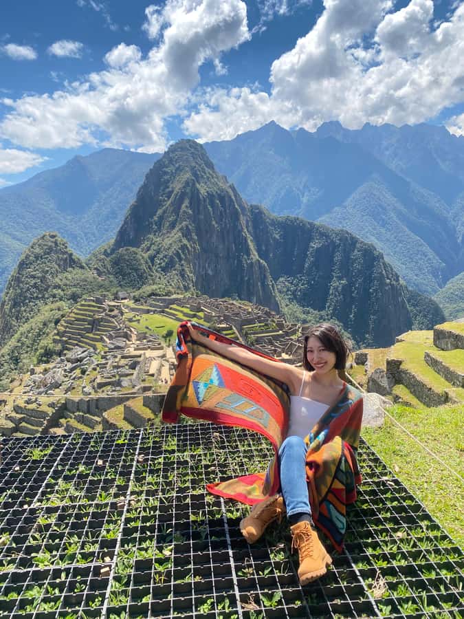 Machu Picchu: 1-day tour by Vistadome Panoramic train - Lunch and an hour in Aguas Calientes