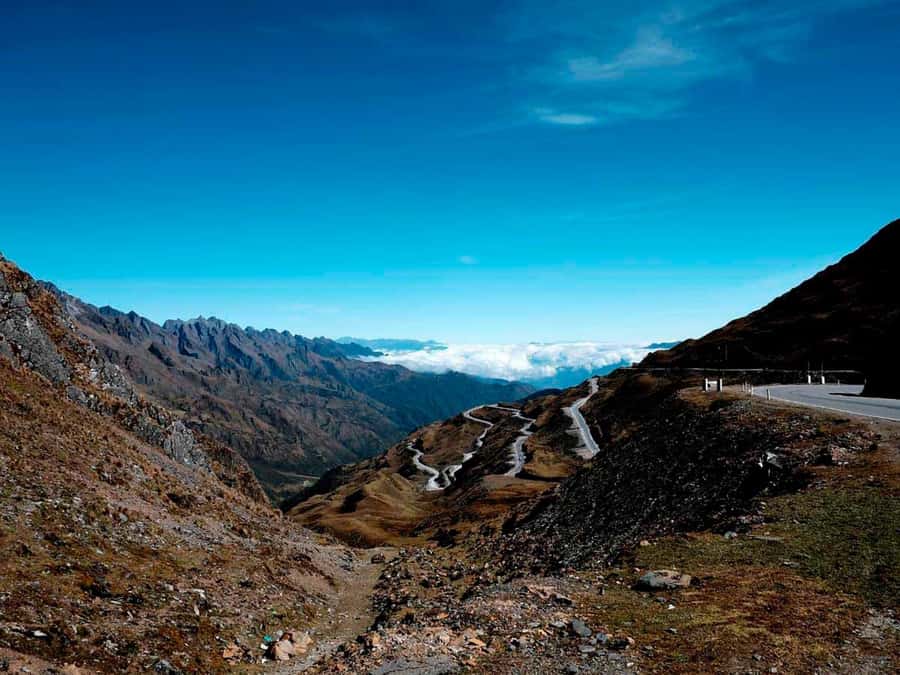 Machu Picchu 2 Days / 1 Night (By Bus) - Day 1: Cusco to Santa Teresa by way of Abra de Malaga