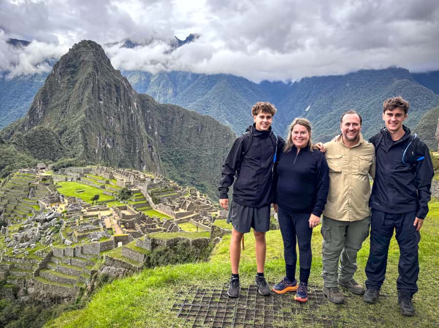 Machu Picchu: Chinchero, Maras, Moray & Machu Picchu 2 days - Moray explains Inca farming in giant circles