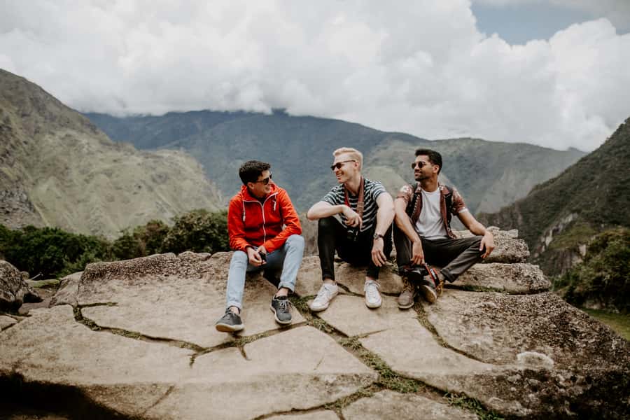 Machu Picchu: Full-Day Tour from Cusco with Optional Lunch - Aguas Calientes and the mountain bus