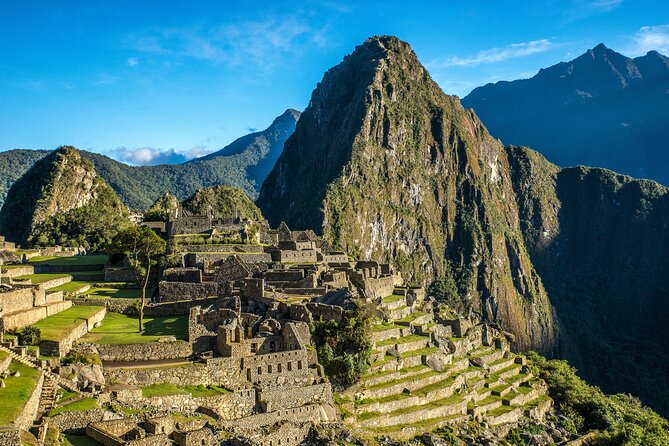 Machu Picchu Full Day Tour from Cusco - The early road from Cusco to Ollantaytambo