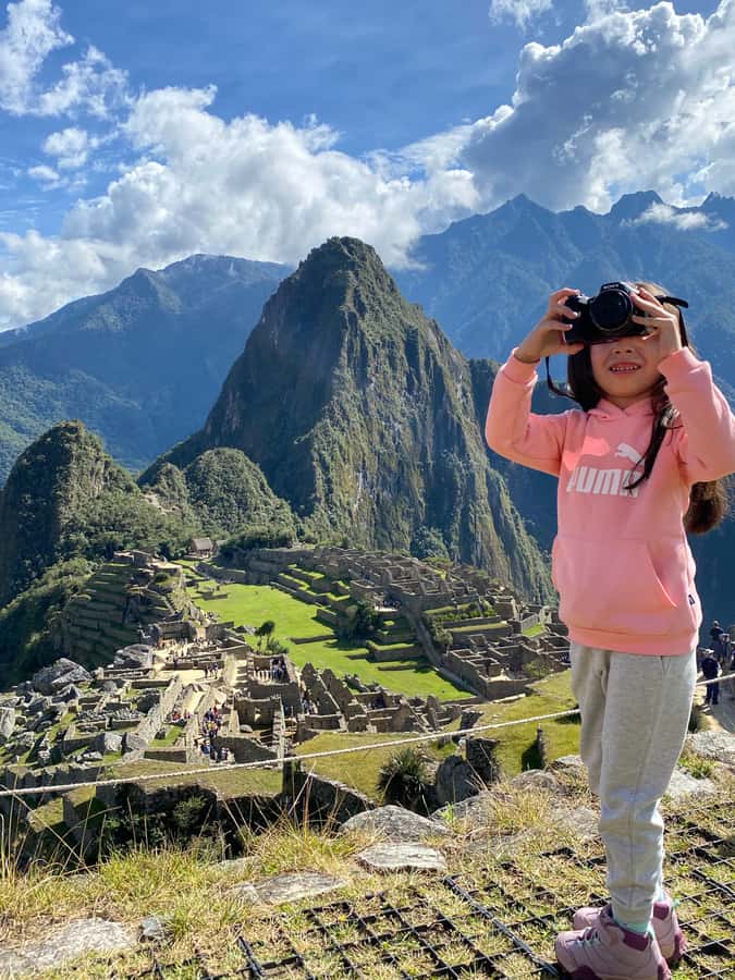 Machu Picchu: Group Guided Tour - The first platforms and the photo session