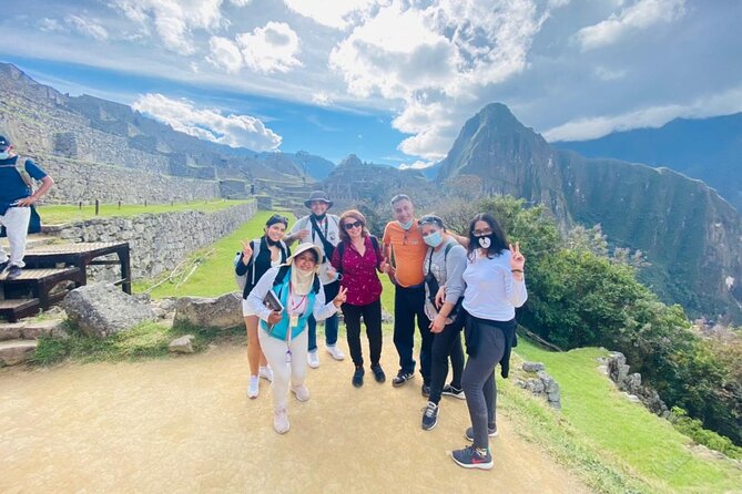 Machu picchu one day by train all included - The 30-minute bus ride up to Machu Picchu