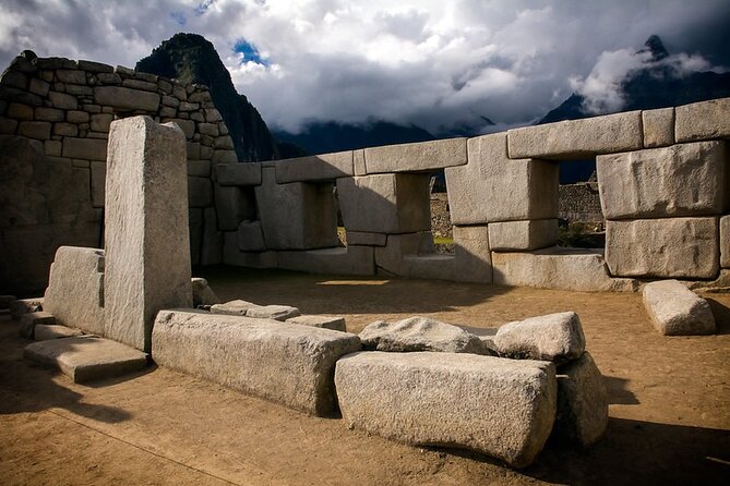 Machu Picchu Private Archaeological and Historical Guided Tour - Why the guide makes a real difference