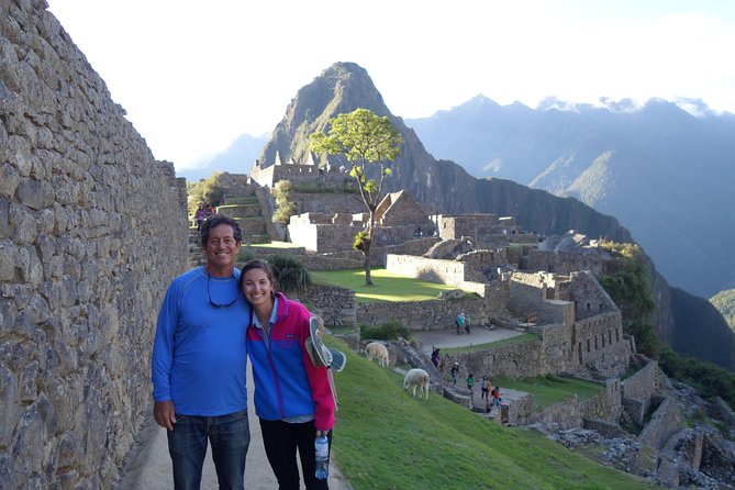 Machu Picchu Private Tour from Aguas Calientes (Tickets included) - What to bring for the stairs and sun