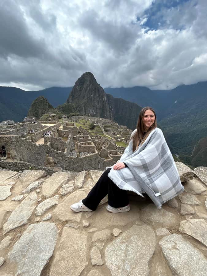 Machu Picchu: Private Tour Guide Service for up to 15 people - What This Private Service Actually Provides